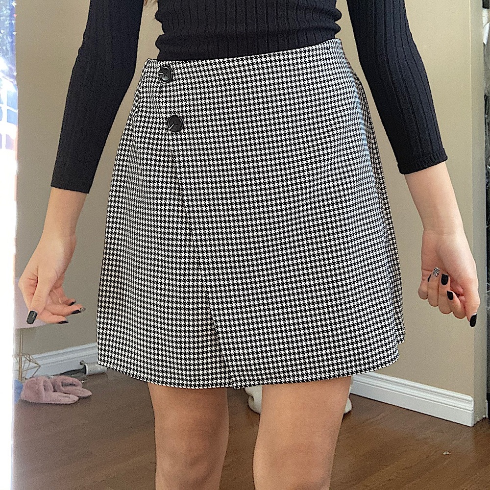 black and white short skirt